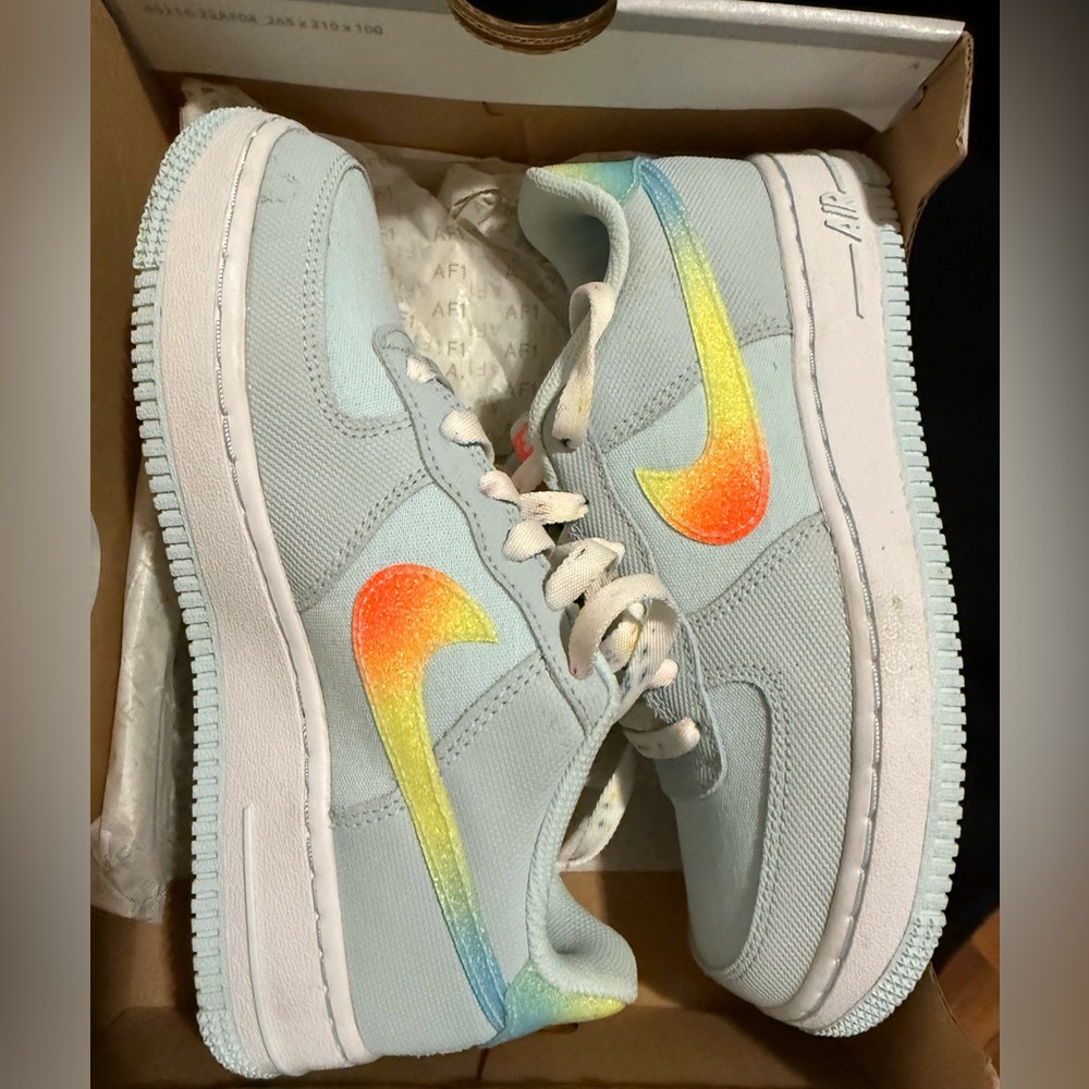 Air Force 1 low